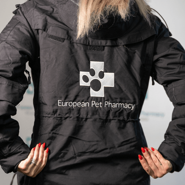 arrak-original-outdoorjacke-damen-schwarz-mit-epp-logo image 4